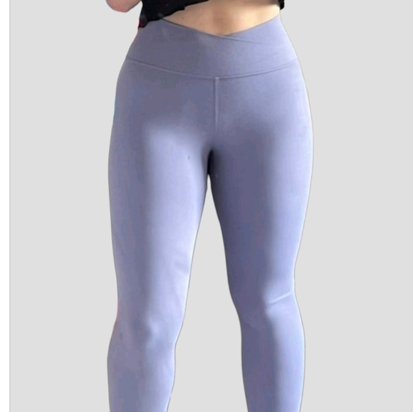 Popular Butter High-Waisted Lavender Leggings - Picture 4 of 10